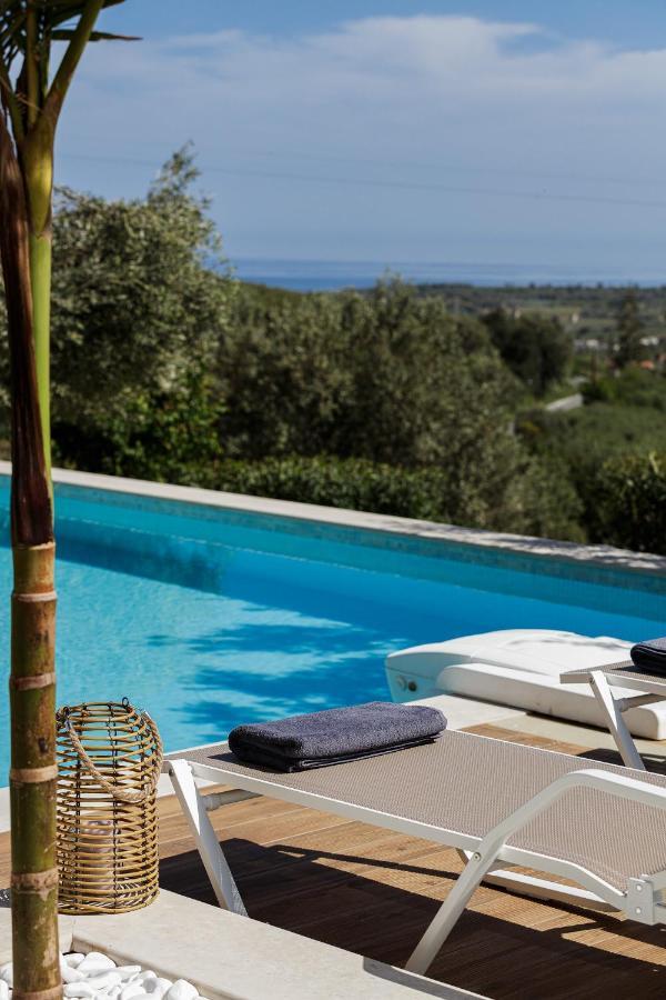 Rizes Villa With Jacuzzi & Heated Pool Agia Triada Exterior foto