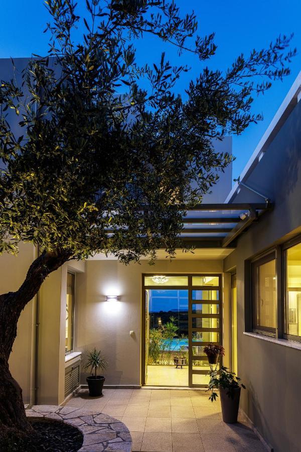 Rizes Villa With Jacuzzi & Heated Pool Agia Triada Exterior foto